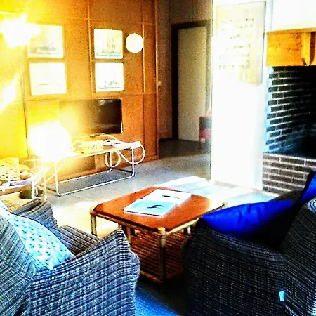 Arthouse Anna *